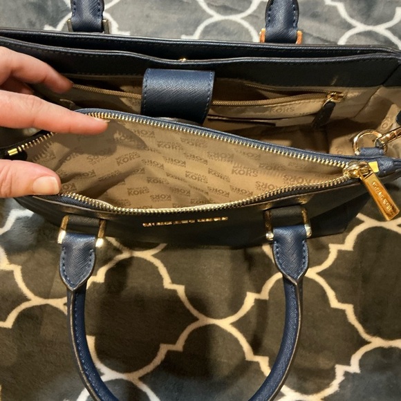 Micheal Kors Navy Blue Large Saffiano Leather Satchel - Picture 9 of 10